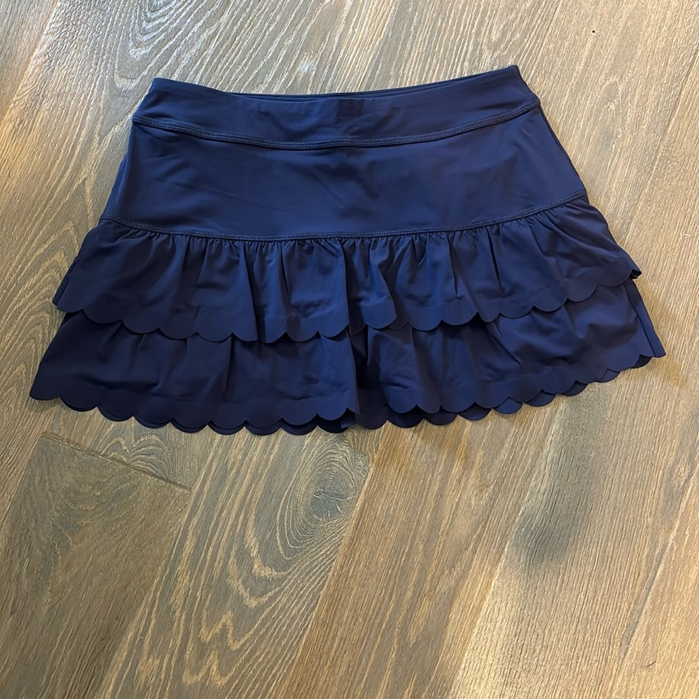 Lilly Pulitzer scalloped skort size Medium